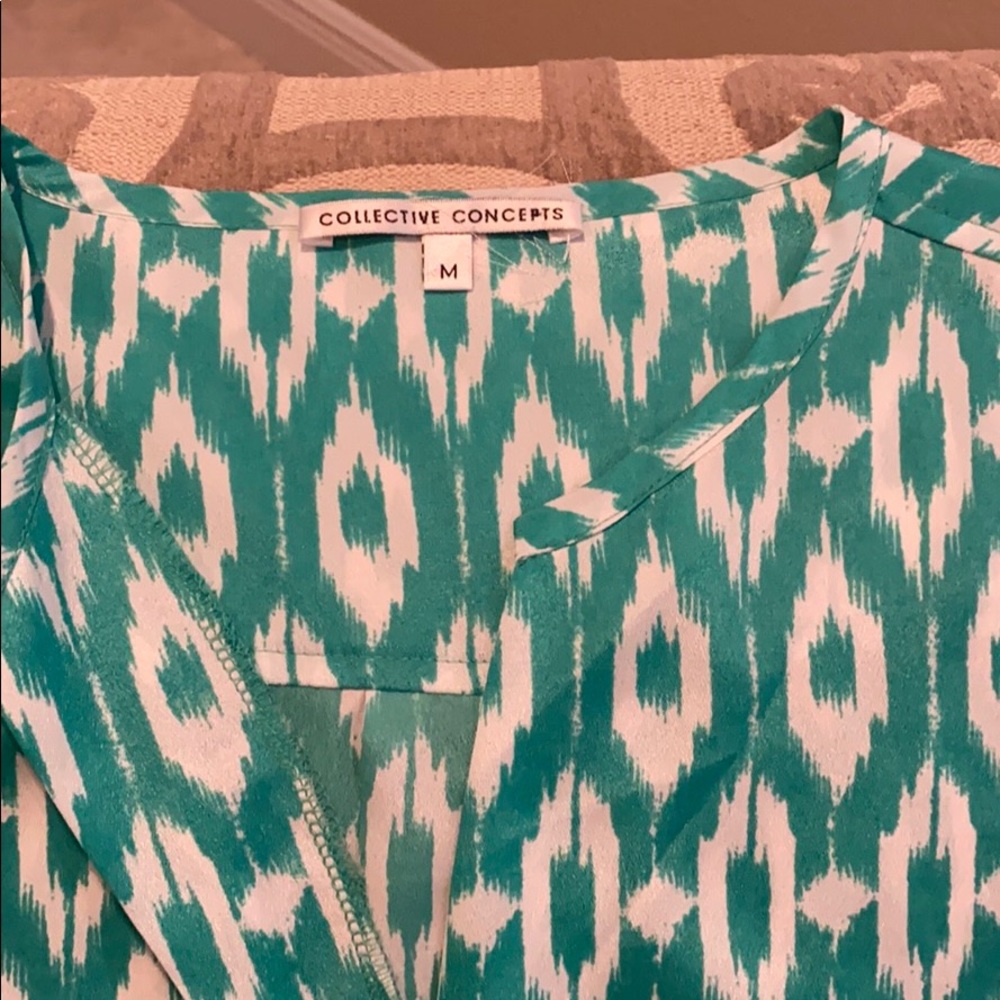 Women’s blouse - Picture 2 of 3